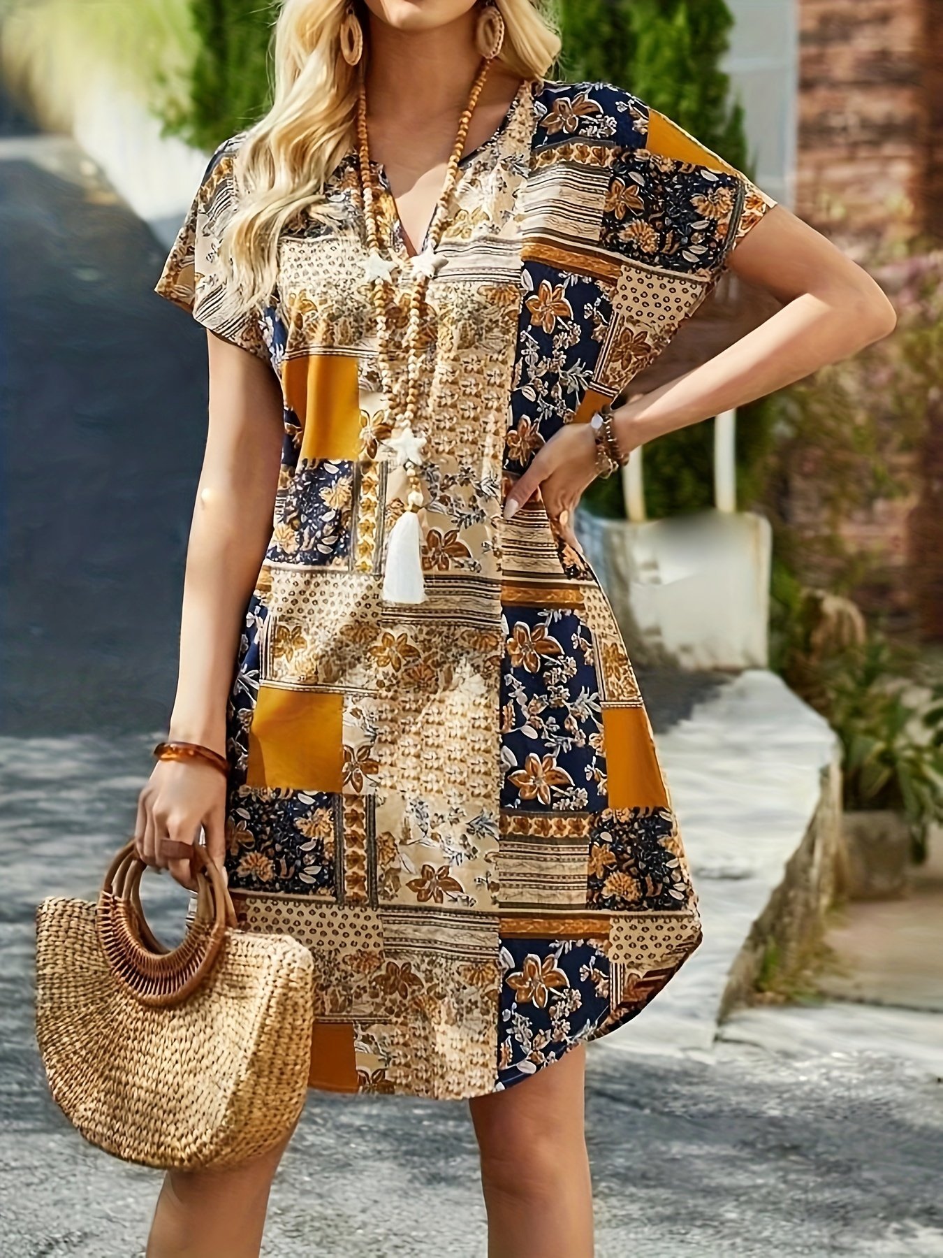 Patchwork Print Curvy Hem Dress, Vacation Short Sleeve Notched Neck Dress, Women??s Clothing