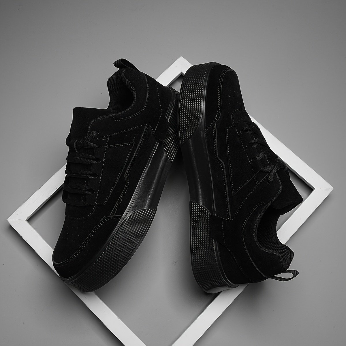 Men??s Trendy Solid Skate Shoes, Comfy Non Slip Casual Lace Up Sneakers For Men??s Outdoor Activities - Image 2