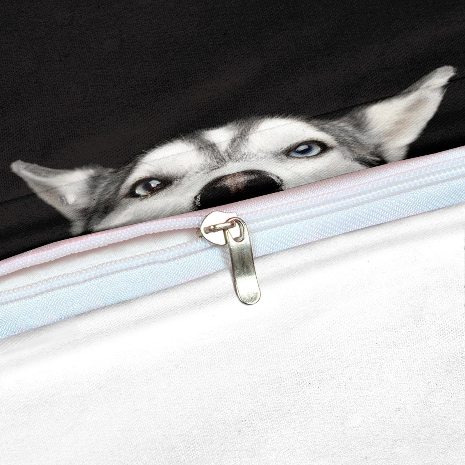Black 2/3-Piece Peeking Husky Dog Duvet Cover Set - Image 3